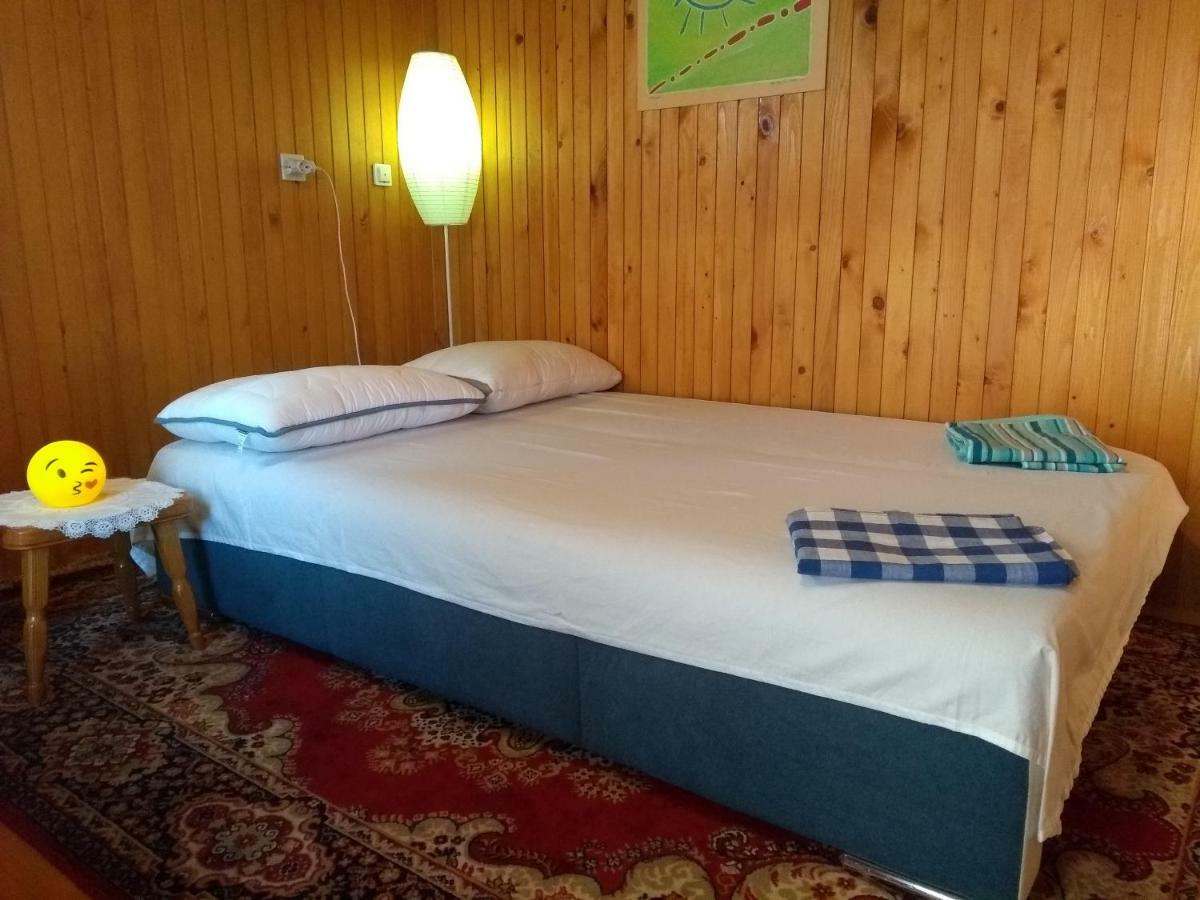 Merikotka - A Cozy Wooden Cottage, Slovenia Braslovce المظهر الخارجي الصورة